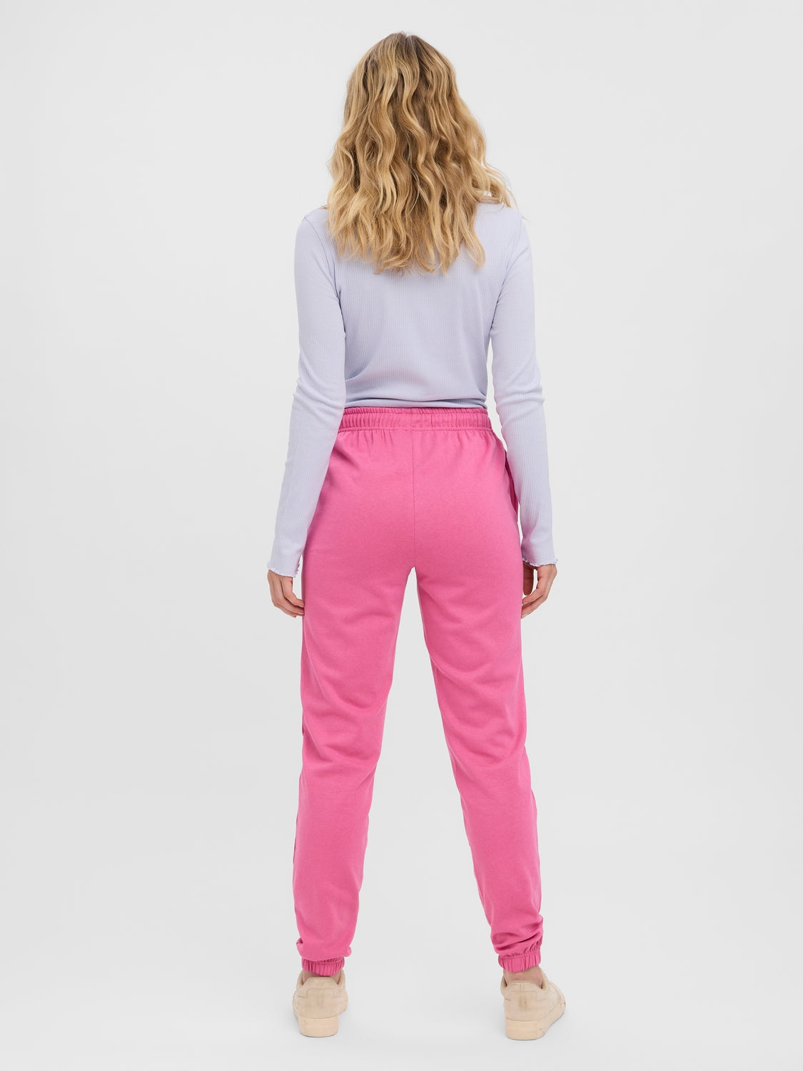 Chic Comfort: Chicago Sweat Pants - Pink