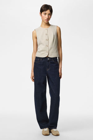 Kamil Fitted Vest - Overland Trek