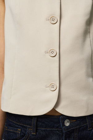 Kamil Fitted Vest - Overland Trek