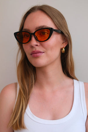 Zoe Sunglasses - Black/Red