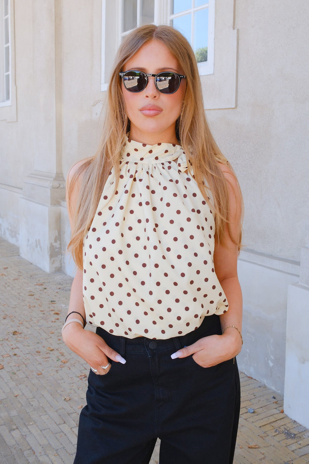Olivia Sunglasses - Dubh