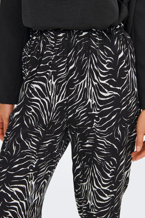 Mille Bukser - Sort M. HVide Striber