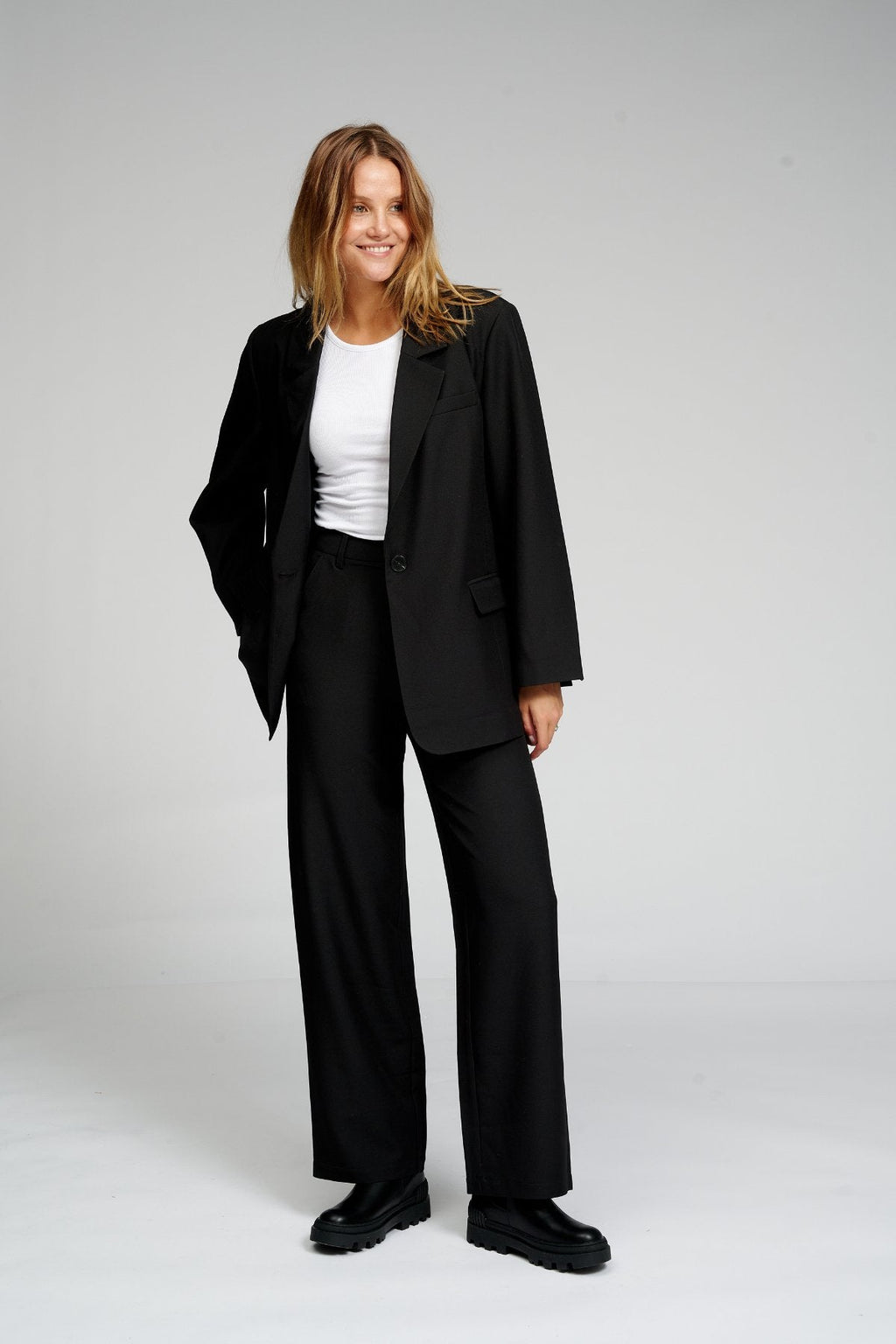 Oversized Suit (Black) - Package Deal (V.I.P)