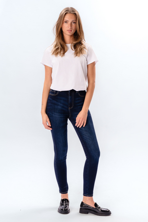 Originalne performanse mršave traperice - tamnoplavi traper