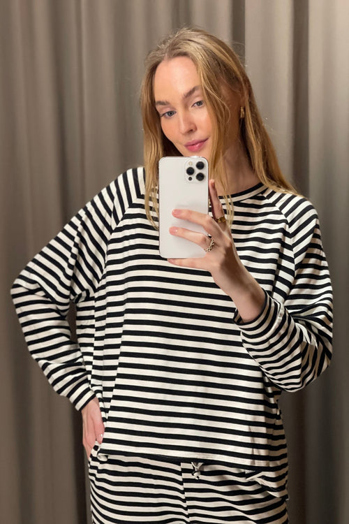 Stripped Long Sleeve Regular Fit - Black - TeeShoppen Group™