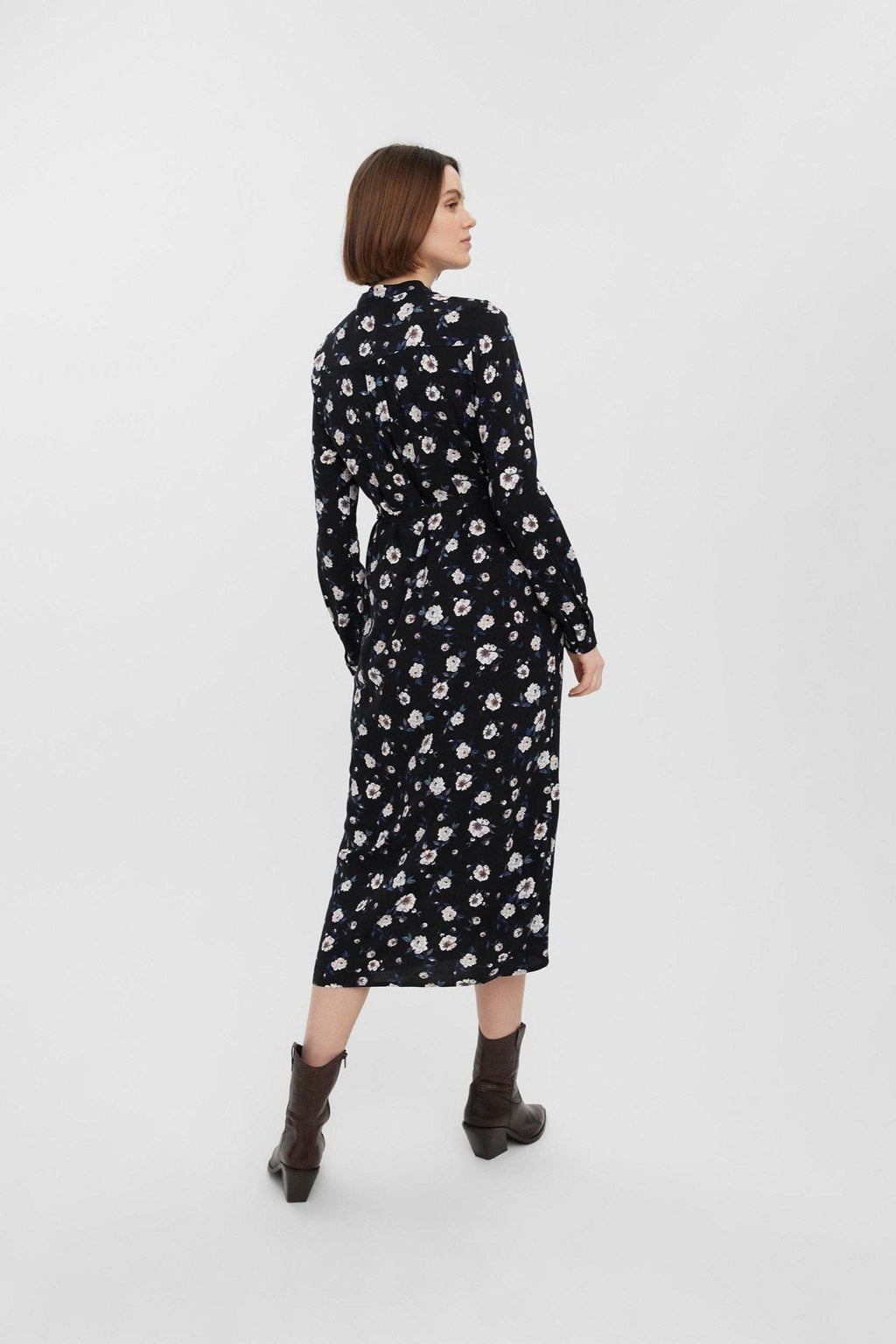 Gúna léine muinchille fada éasca - dubh