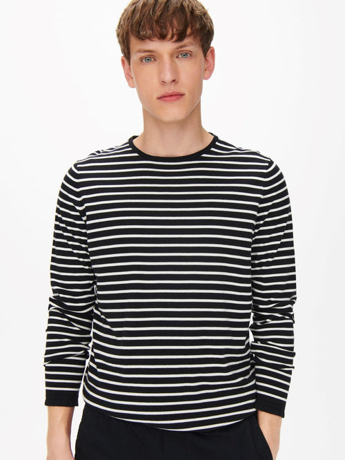 Coby Striped Knit - Dark Navy - TeeShoppen Group™ - Knitwear - Only & Sons