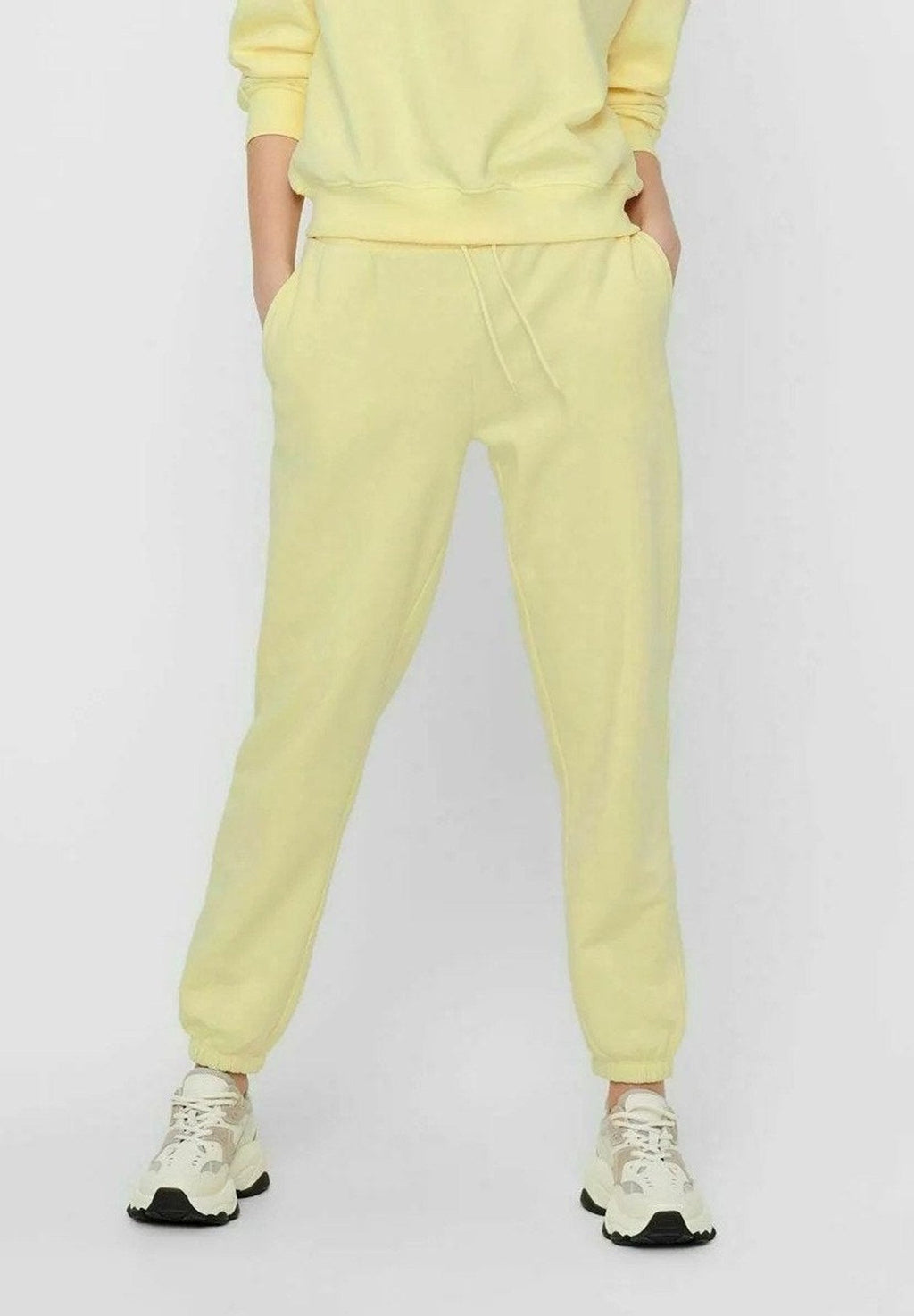 舒适的运动裤 - 柔和的黄色