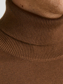 Knitted turtleneck sweater - Desert Palm