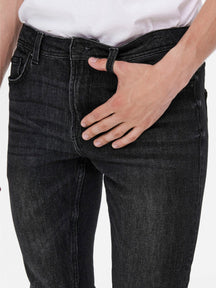 Jeans caol saoil loom - denim dubh