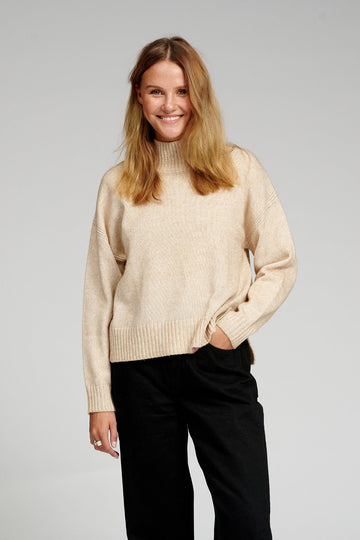 Nadmerné pletené polo -neck