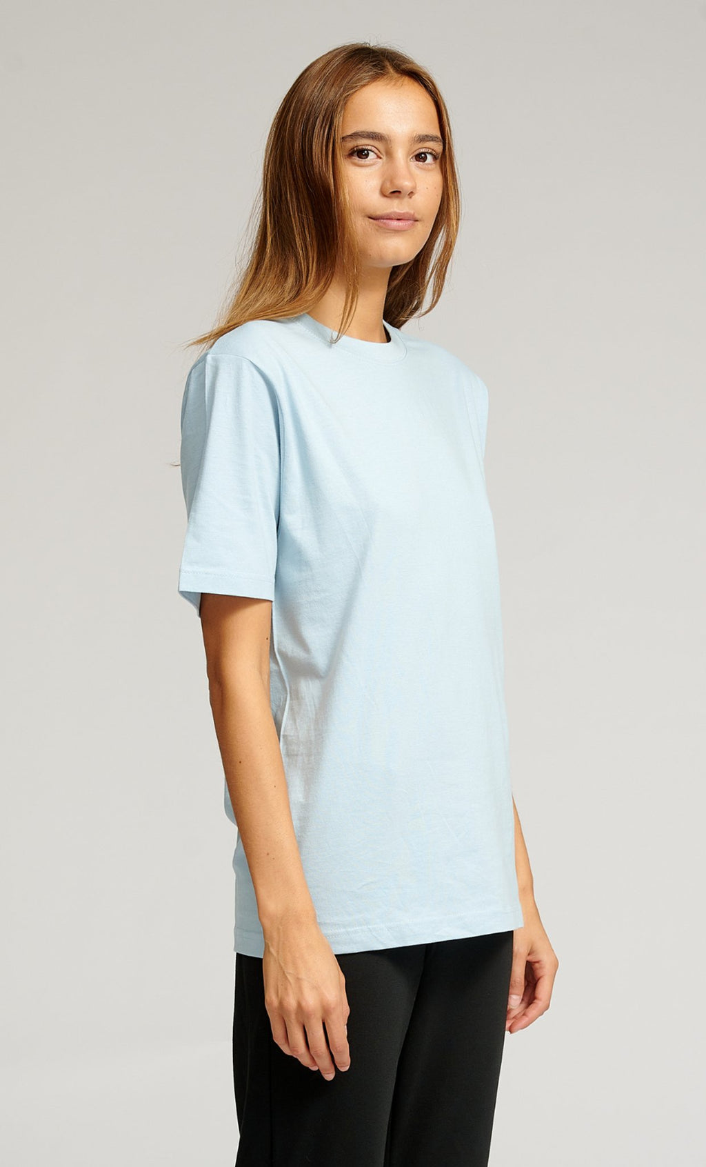 Nadmerné tričko - svetlo modrá (ženy)