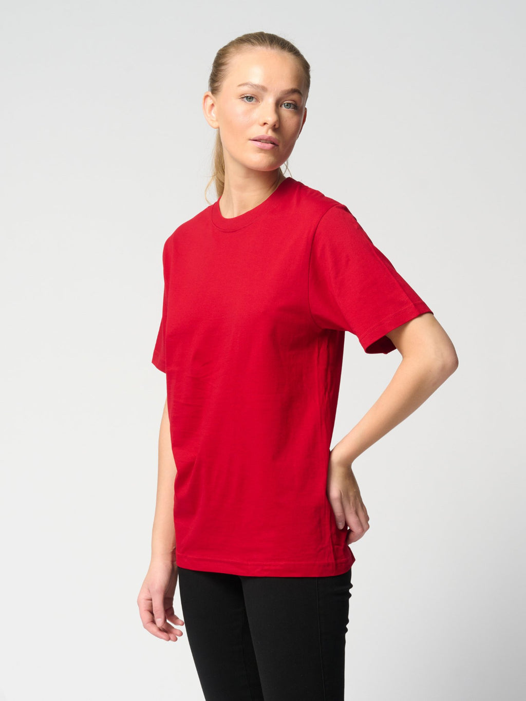 Nadmerné tričko - červené