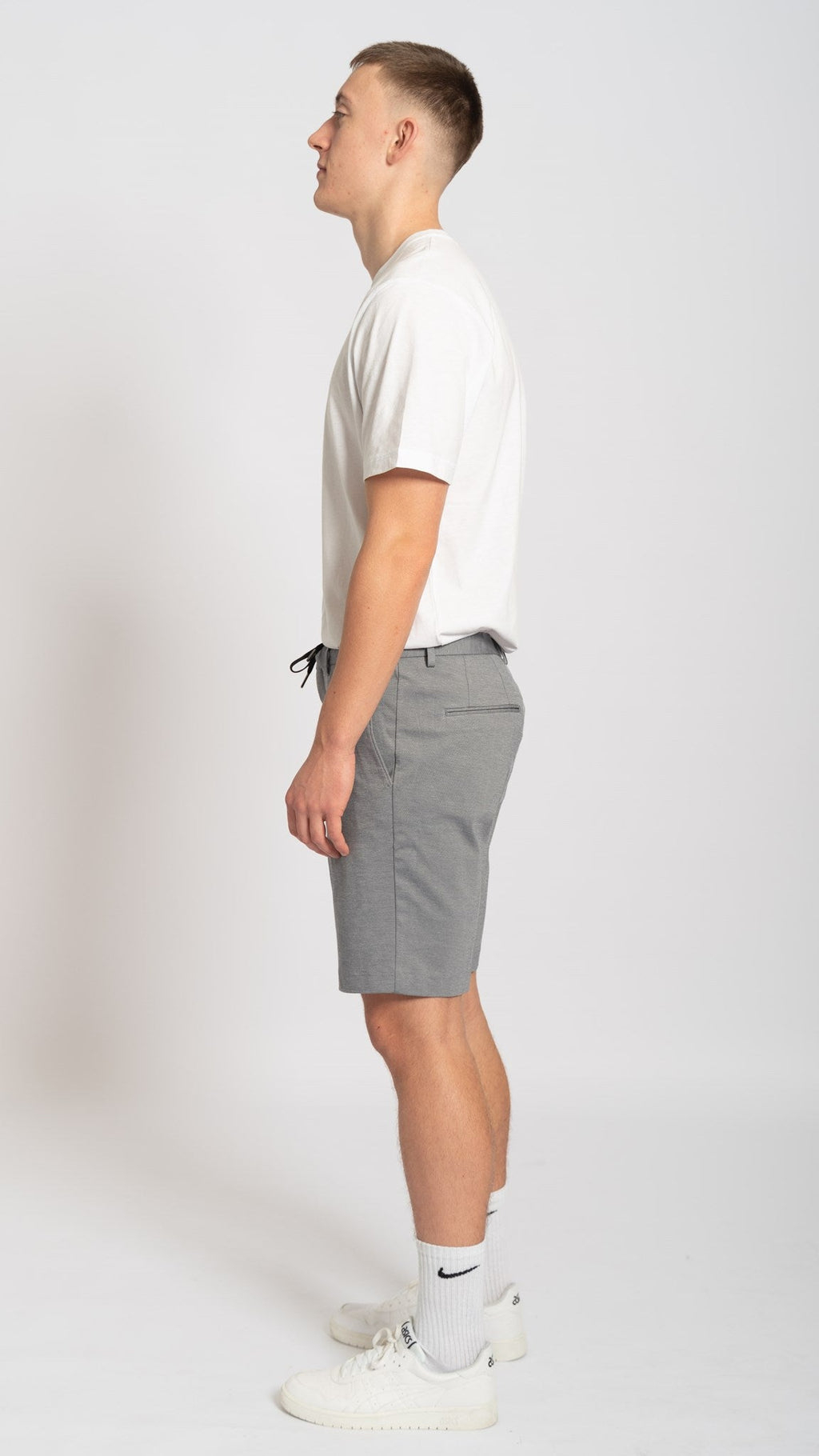 Konusne kratke hlače - svijetloplava